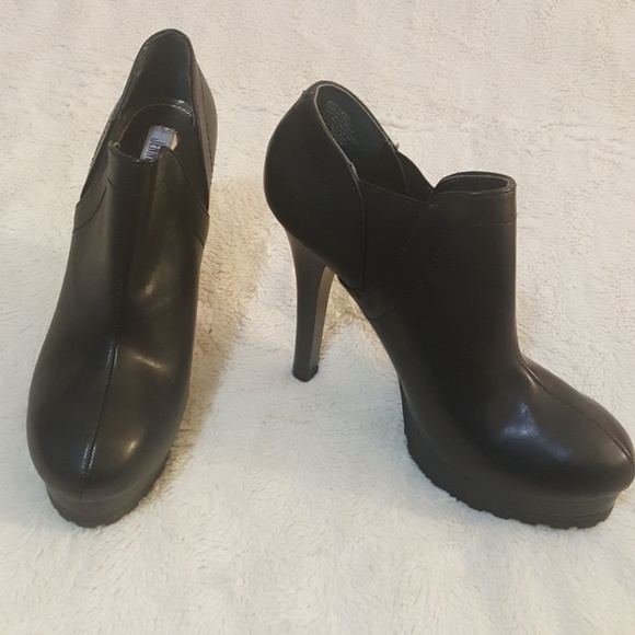 Jennifer Lopez high heels bottie - Picture 3 of 5